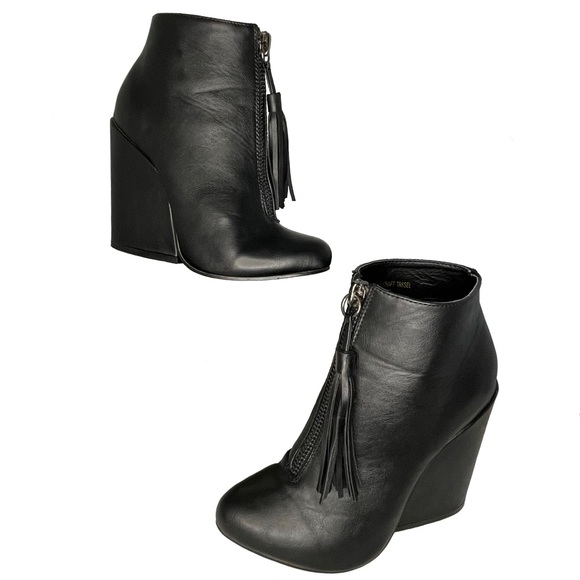 YRU Craft Tassel Booties - Picture 4 of 9